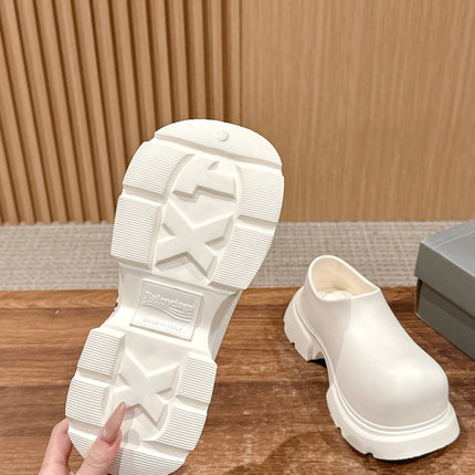 GRAFFITI THICK-SOLED CHEF SHOES IN WHITE RUBBER