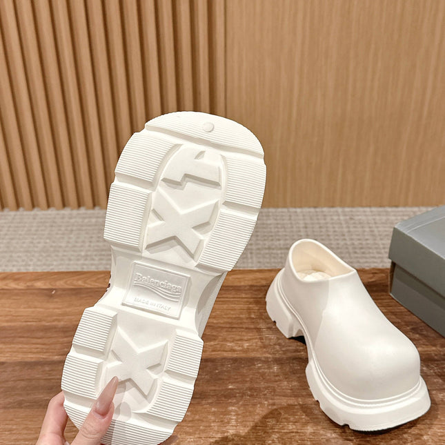 GRAFFITI THICK-SOLED CHEF SHOES IN WHITE RUBBER