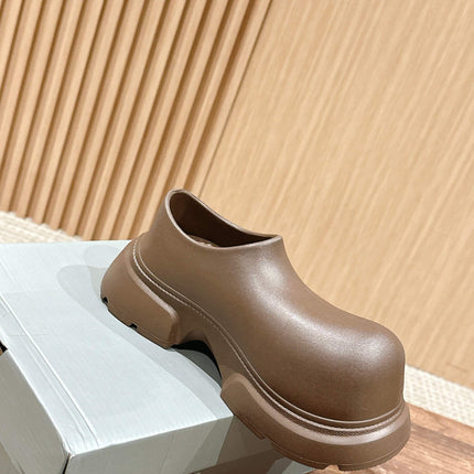 GRAFFITI THICK-SOLED CHEF SHOES IN BROWN RUBBER