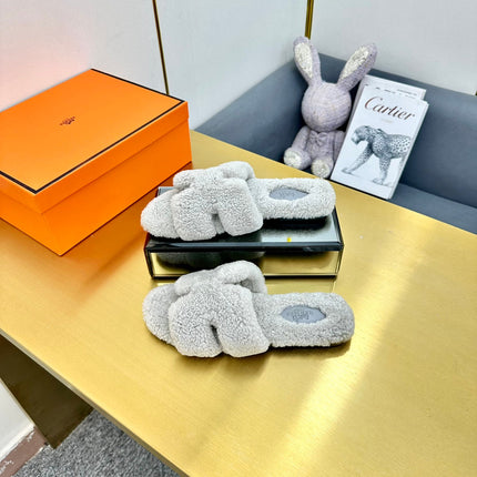 0RAN SHEARLING SANDALS PALE GRAY