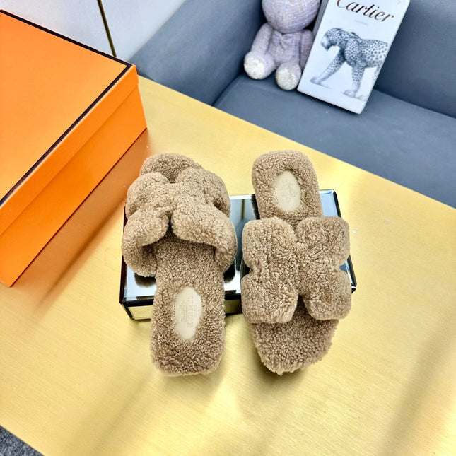 0RAN SHEARLING SANDALS CAMEL BROWN
