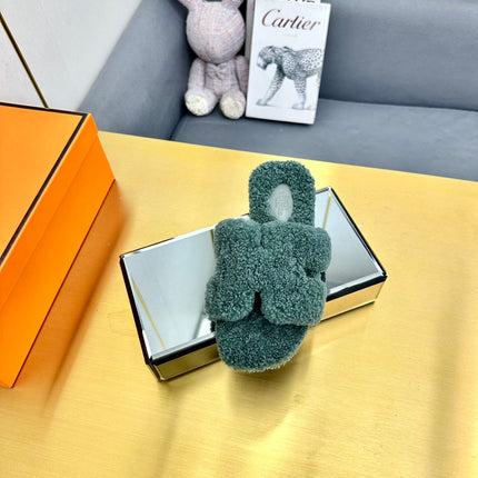 0RAN SHEARLING SANDALS FOREST GREEN