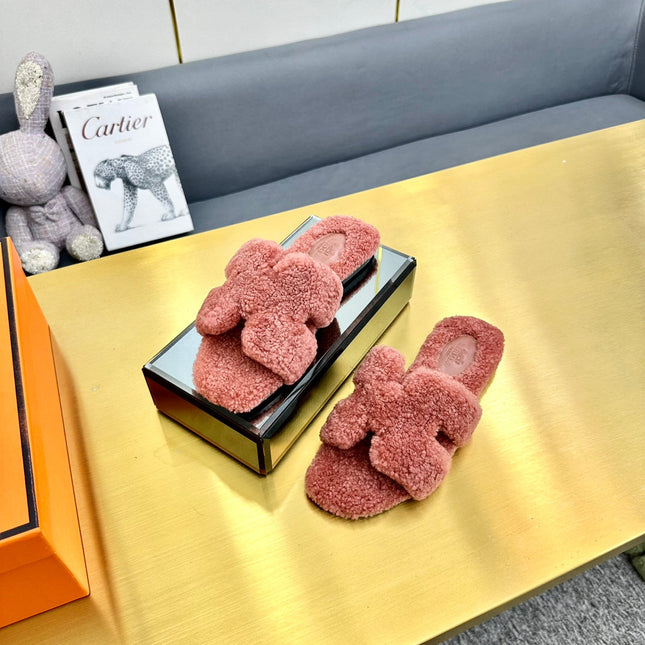 0RAN SHEARLING SANDALS PUNCH PINK