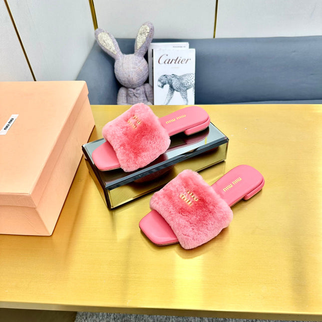 PINK SLIPPERS LAMB FUR