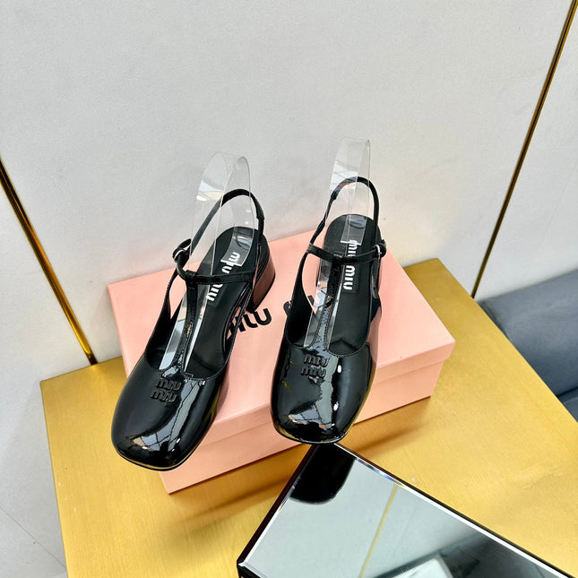 T-STRAPS SLINGBACK PUMPS IN BLACK GLOSSY LAMBSKIN