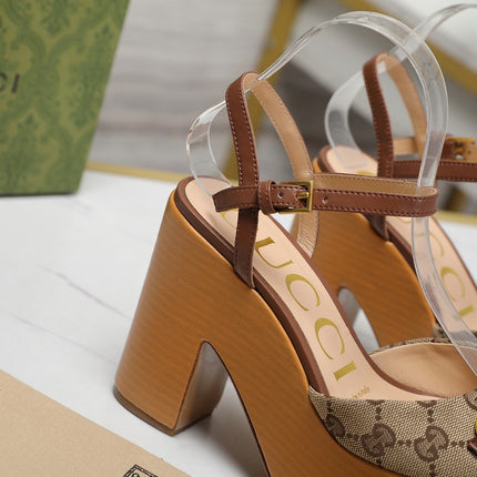 GG HORSEBIT WEDGE SANDAL IN BROWN MONOGRAM JACQUARD FABRIC AND SHEEPSKIN LINING