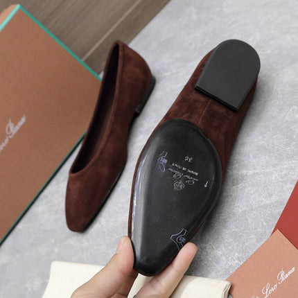 CLASSIC BALLET SHOES IN BROWN SUEDE