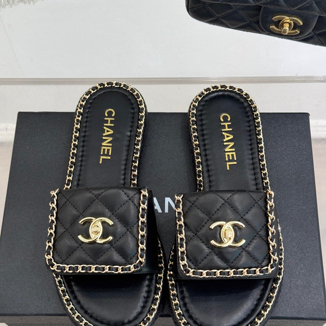 FLAT CHAIN HEART SLIPPER IN BLACK LAMBSKIN