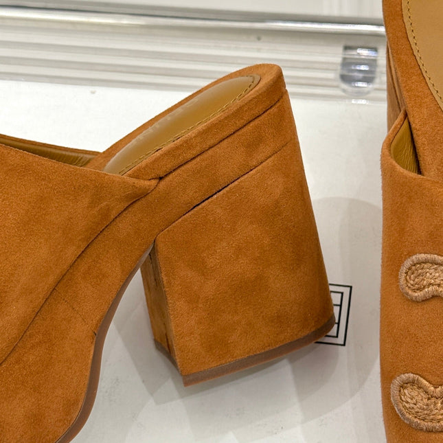 ELENA MULE IN PEANUT BROWN VELVET