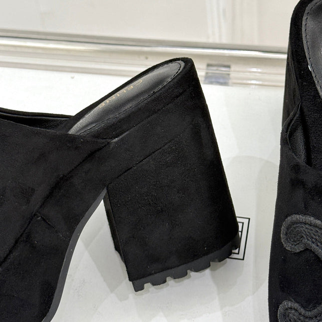 ELENA MULE IN BLACK VELVET