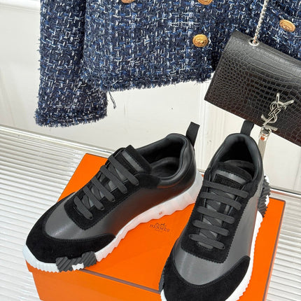 HM SNEAKER LOW SPORTS IN ALL BLACK MESH AND H SOLE