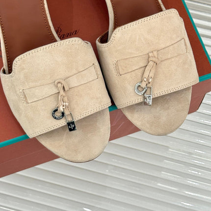 HIGH HEELS IN BEIGE SUEDUE AND LAMBSKIN