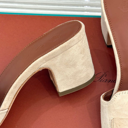 HIGH HEELS IN BEIGE SUEDUE AND LAMBSKIN