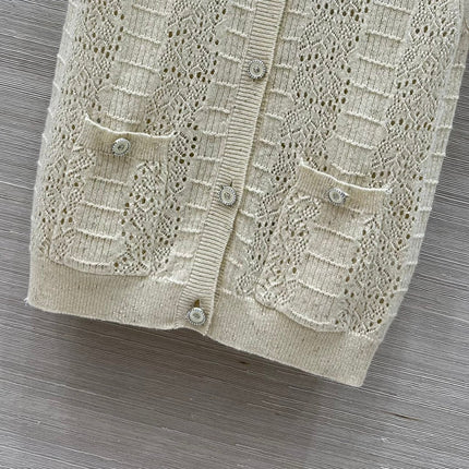 CHANEL SLEEVELESS TOP STYLE 72