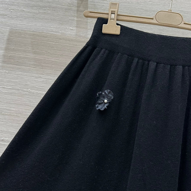 CHANEL LONG SKIRT STYLE 16