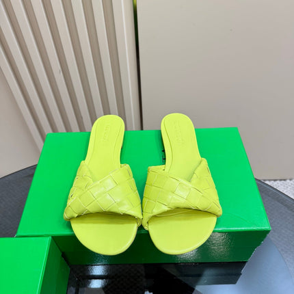 BLINK FLAT MULE IN NEON YELLOW INTRECCIATO LEATHER