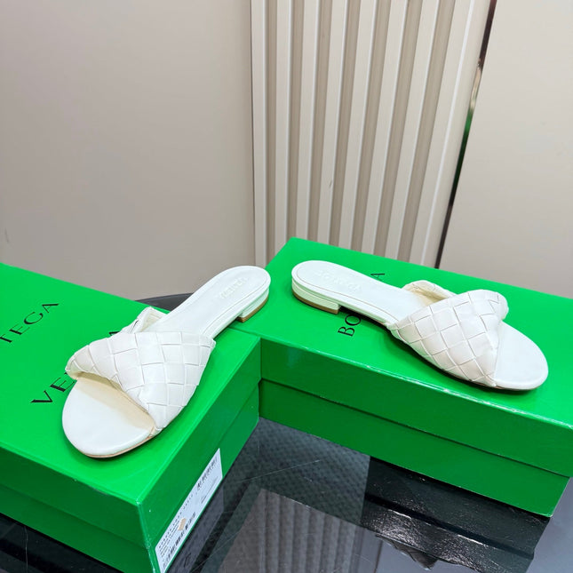 BLINK FLAT MULE IN WHITE INTRECCIATO LEATHER