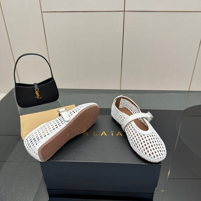 ALAIA MARY JANE FLAT 25S IN WHITE WOVEN MESH
