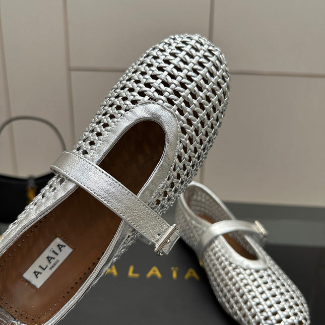 ALAIA MARY JANE FLAT 25S IN SILVER WOVEN MESH