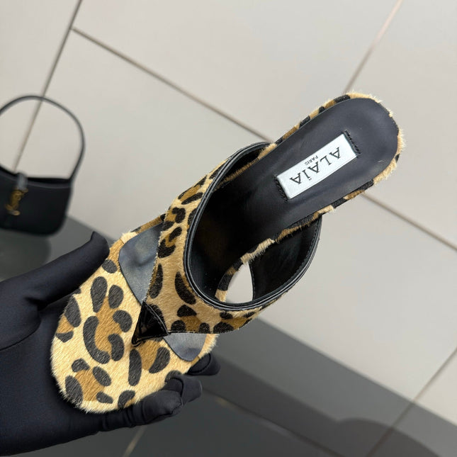 ALAIA HEELED THONG 25S IN LEOPARD PONY HAIR LEATHER