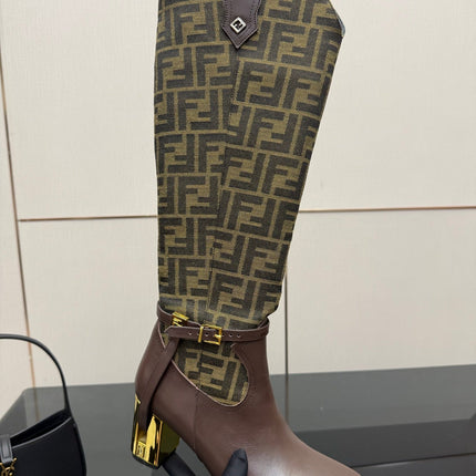 FENDI 25SKNEE-HIGH BOOTS 50 MM IN DARK BROWN CALFSKIN AND FABRIC PRINT LOGO