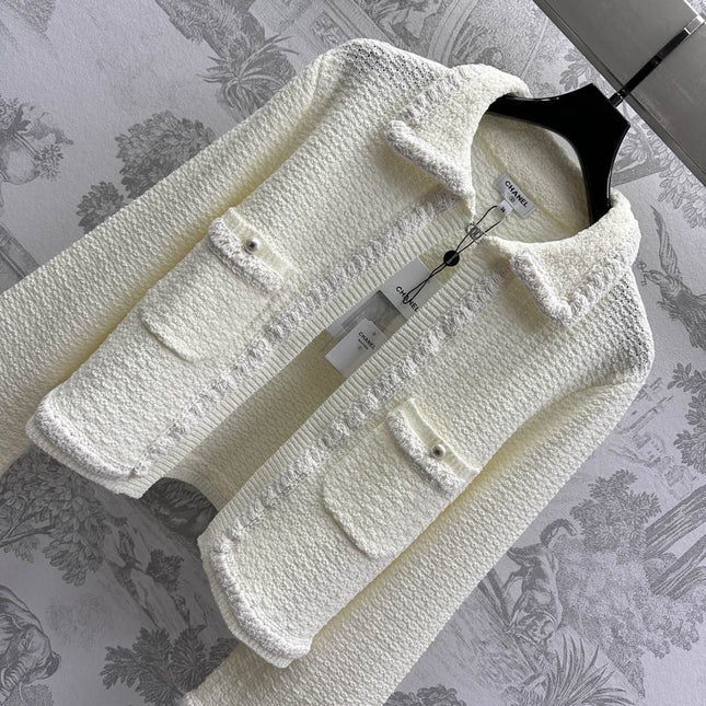 CHANEL PINK AND WHITE KNIT SWEATER 263624