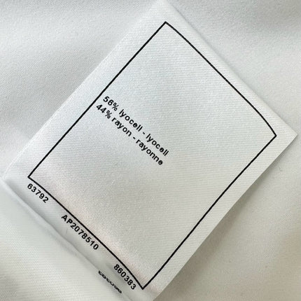 CHANEL HIGH-WAIST SKIRT WITH CUT-OUT HEM 274762