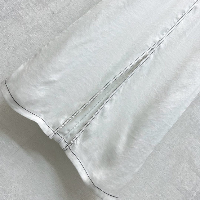 CHANEL HIGH-WAIST SKIRT WITH CUT-OUT HEM 274762