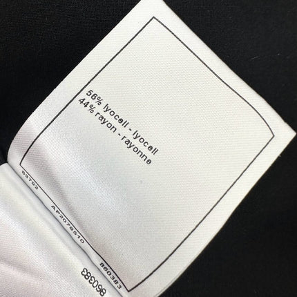 CHANEL HIGH-WAIST SHORTS 274756