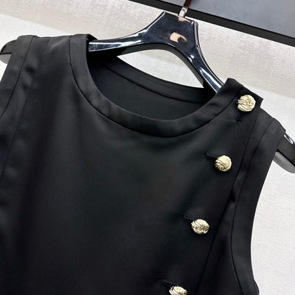 CHANEL SLEEVELESS ROUND-NECK BUTTON-UP TOP 274769