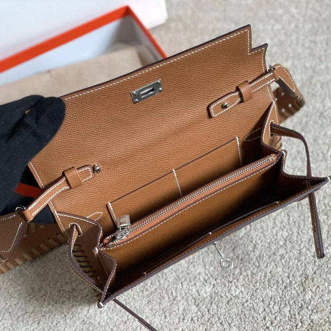 KELLY CLASSIQUE TO GO WALLET 20 IN CHOCOLATE BROWN CALFSKIN WITH SILVER HARDWARE