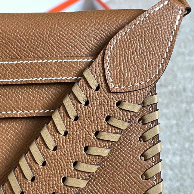 KELLY CLASSIQUE TO GO WALLET 20 IN CHOCOLATE BROWN CALFSKIN WITH GOLD HARDWARE