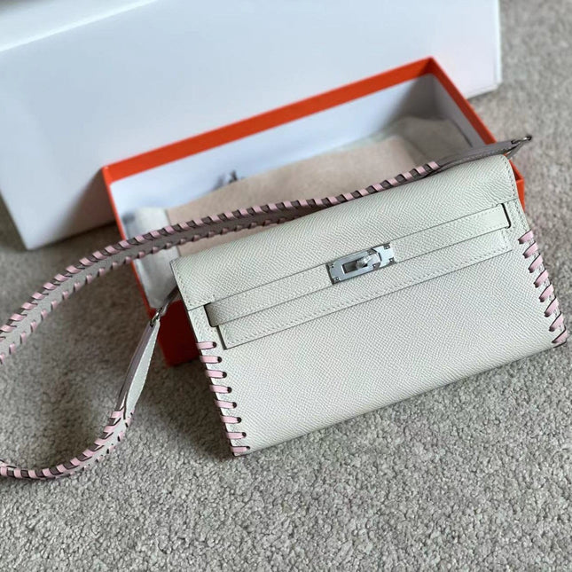 KELLY CLASSIQUE TO GO WALLET 20 IN PALE GRAY CALFSKIN WITH SILVER HARDWARE