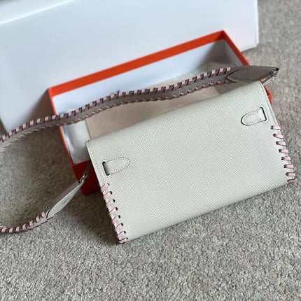 KELLY CLASSIQUE TO GO WALLET 20 IN PALE GRAY CALFSKIN WITH SILVER HARDWARE