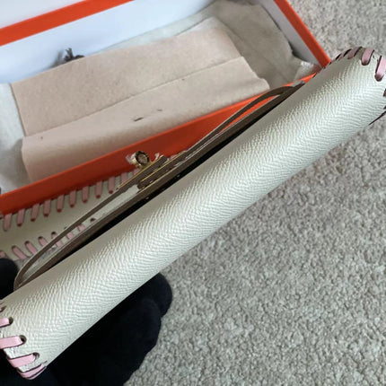 KELLY CLASSIQUE TO GO WALLET 20 IN PALE GRAY CALFSKIN WITH GOLD HARDWARE