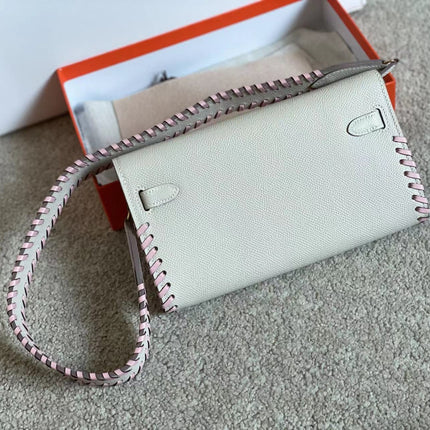 KELLY CLASSIQUE TO GO WALLET 20 IN PALE GRAY CALFSKIN WITH GOLD HARDWARE