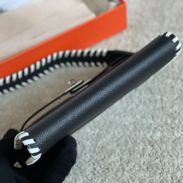 KELLY CLASSIQUE TO GO WALLET 20 IN BLACK CALFSKIN WITH SILVER HARDWARE