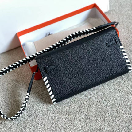 KELLY CLASSIQUE TO GO WALLET 20 IN BLACK CALFSKIN WITH SILVER HARDWARE