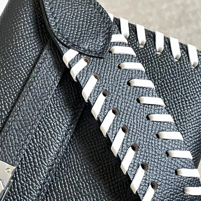 KELLY CLASSIQUE TO GO WALLET 20 IN BLACK CALFSKIN WITH SILVER HARDWARE