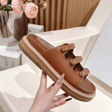 TRIOMPHE SANDALS IN BROWN CALFSKIN