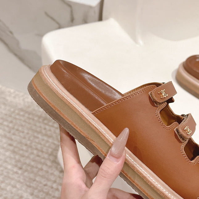 TRIOMPHE SANDALS IN BROWN CALFSKIN