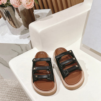 TRIOMPHE SANDALS IN BLACK CALFSKIN