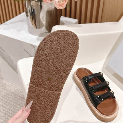 TRIOMPHE SANDALS IN BLACK CALFSKIN