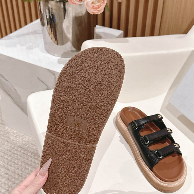 TRIOMPHE SANDALS IN BLACK CALFSKIN