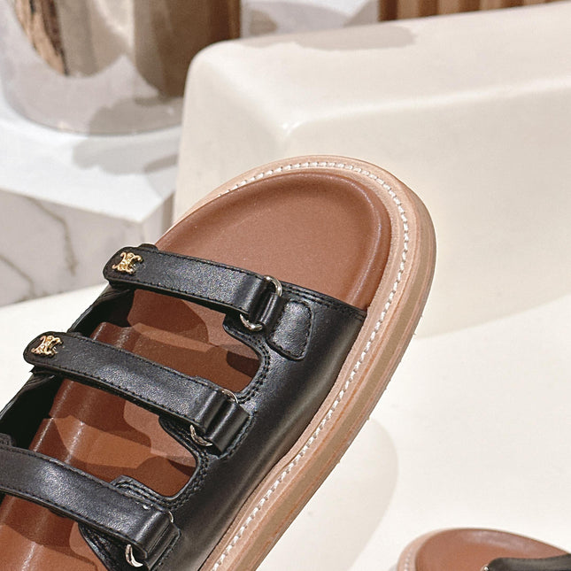 TRIOMPHE SANDALS IN BLACK CALFSKIN