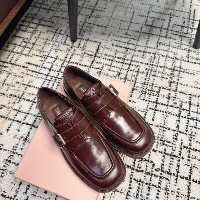 SQUARE TOE OXFORD IN SANGRIA RED SHINY CALFSKIN