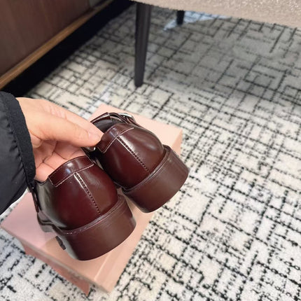 SQUARE TOE OXFORD IN SANGRIA RED SHINY CALFSKIN