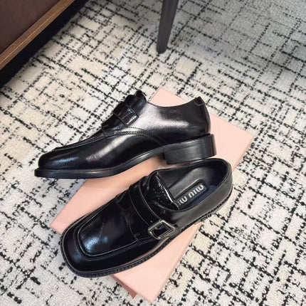 SQUARE TOE OXFORD IN BLACK SHINY CALFSKIN