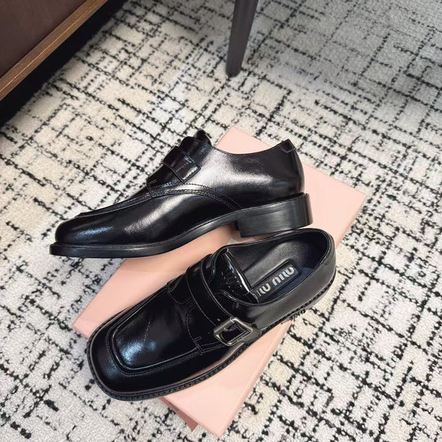 SQUARE TOE OXFORD IN BLACK SHINY CALFSKIN