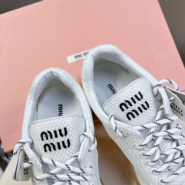 BASIC SNEAKERS IN WHITE MESH